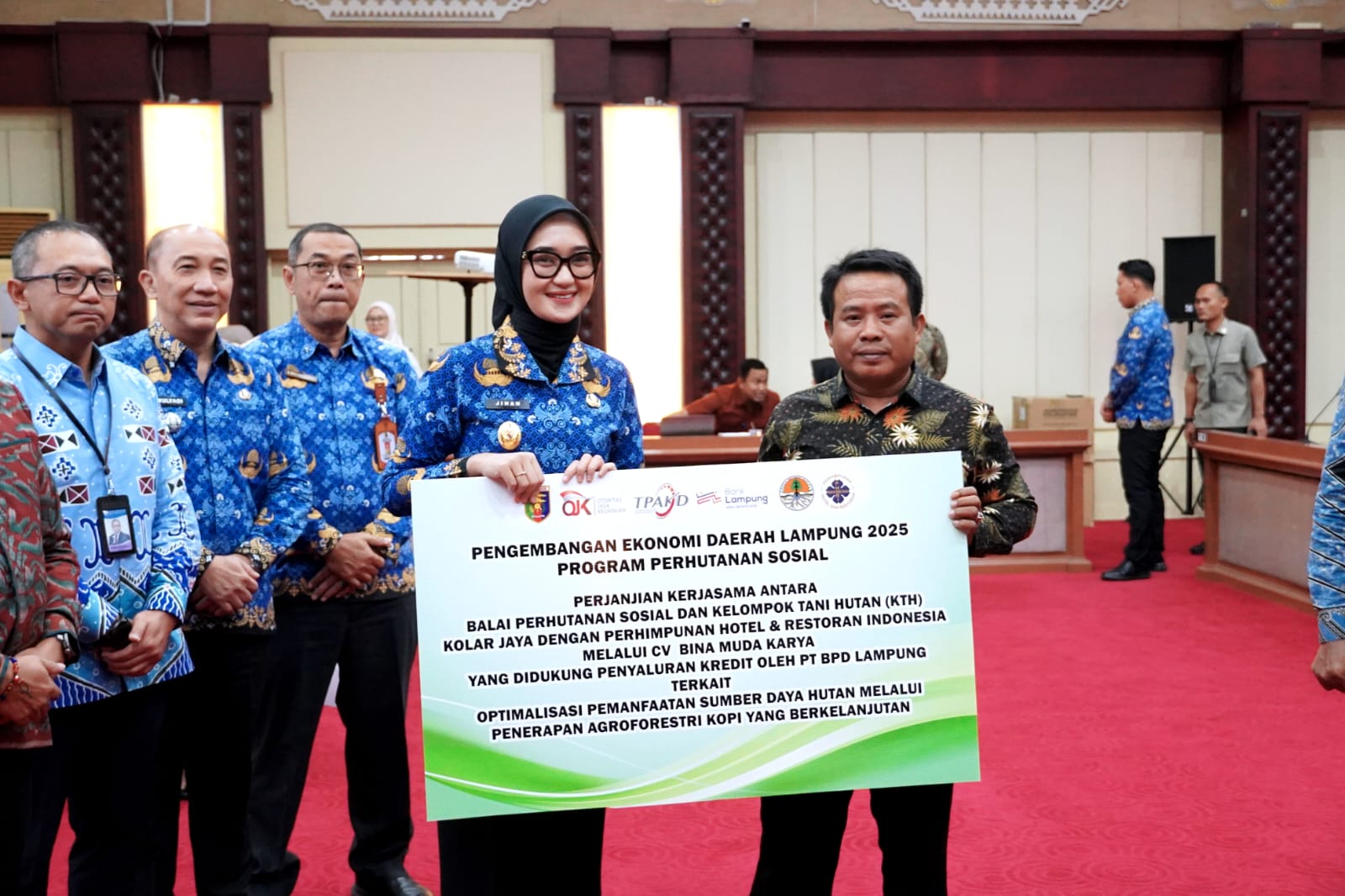 Hadiri Rapat Pleno TPAKD 2025, Wagub Jihan Nurlela: Program Keuangan Harus Tepat Sasaran